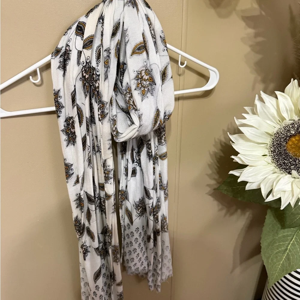 White and Black Patterned Scarf
